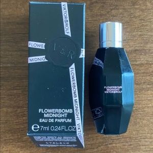 Flowerbomb midnight sample